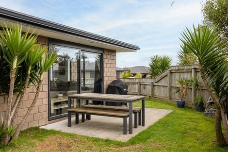 Photo of property in 9 Aqua Way, Paraparaumu, 5032