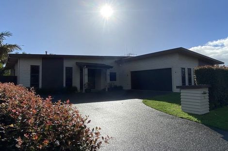 Photo of property in 35 Bellbird Rise, Pyes Pa, Tauranga, 3112