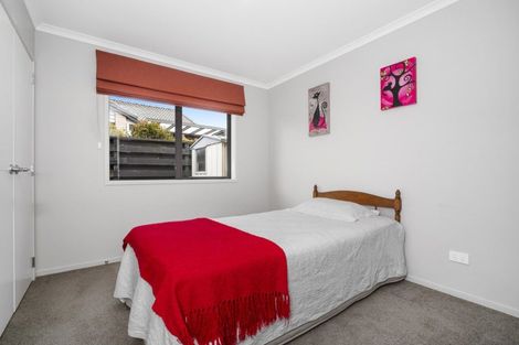 Photo of property in 2 Vista Close, Omokoroa, 3114