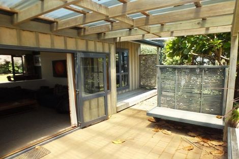 Photo of property in 137 Kowhai Avenue, Matarangi, Whitianga, 3592