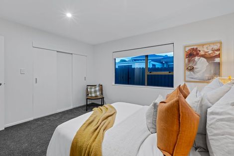 Photo of property in 2/3 Centreway Road, Orewa, 0931
