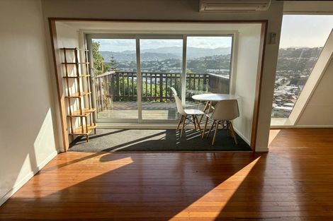 Photo of property in 2/73a Nevay Road, Miramar, Wellington, 6022