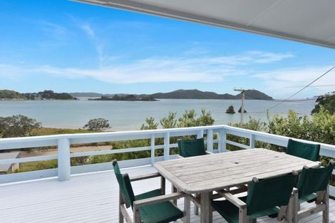 Photo of property in 76 Rapata Road, Oakura, Hikurangi, 0184