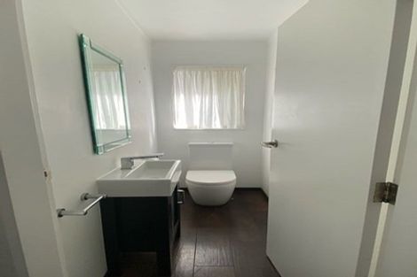 Photo of property in 15 Halswater Drive, Churton Park, Wellington, 6037