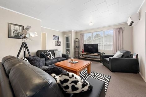 Photo of property in 1/6 Indiana Grove, Totara Park, Upper Hutt, 5018