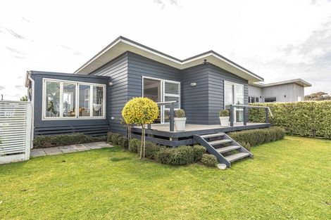 Photo of property in 5 Toi Street, Tawhero, Whanganui, 4501