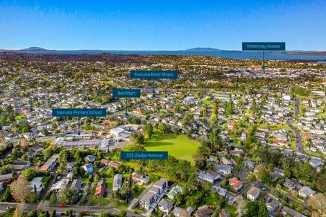 Photo of property in 1/22 Gladys Avenue, Glenfield, Auckland, 0629