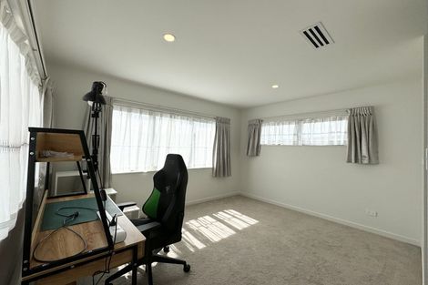 Photo of property in 36 Greenfinch Road, Hobsonville, Auckland, 0616