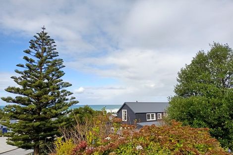 Photo of property in 17 Queen Street, Brighton, Dunedin, 9035