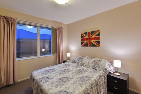 Photo of property in 11 Walnut Way, Rangiora, 7400