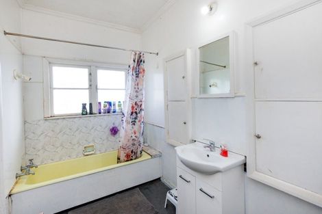 Photo of property in 17 Raumai Road, Bulls, 4894