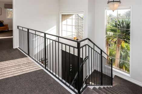 Photo of property in 17 Dunloy Place, East Tamaki Heights, Auckland, 2016