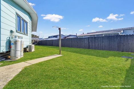 Photo of property in 10 Alpha Avenue, Coastlands, Whakatane, 3120
