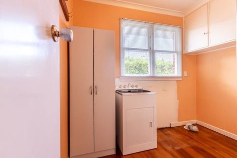 Photo of property in 4 Luton Street, Hokowhitu, Palmerston North, 4410