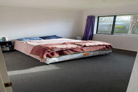 Photo of property in 8 Woodgate Court, Fitzherbert, Palmerston North, 4410