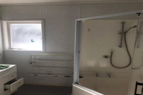 Photo of property in 69 Rosedale Road, Pinehill, Auckland, 0632