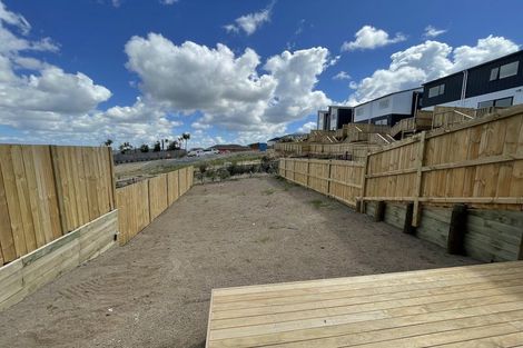 Photo of property in 3b Putiputi Way, Papakura, 2110