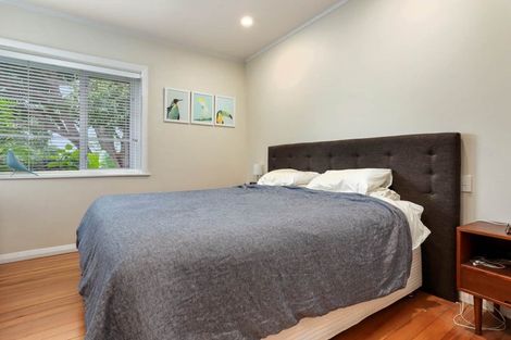 Photo of property in 2 Chatham Avenue, Mount Albert, Auckland, 1025