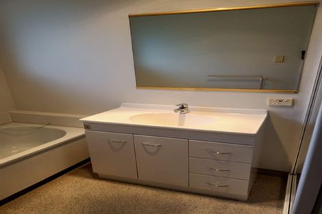 Photo of property in 1/39 Waimairi Road, Upper Riccarton, Christchurch, 8041