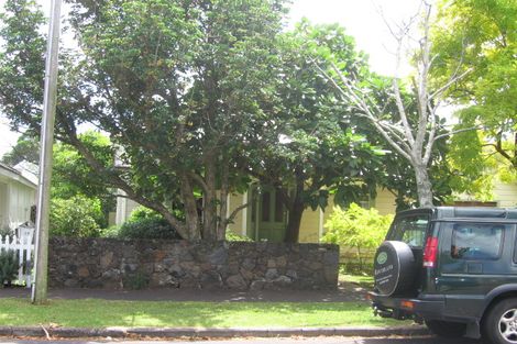 Photo of property in 19 Domain Street, Devonport, Auckland, 0624