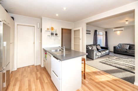 Photo of property in 9 Mottram Street, Redwood, Christchurch, 8051