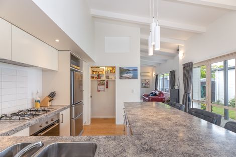 Photo of property in 69 Baker Street, New Brighton, Christchurch, 8083