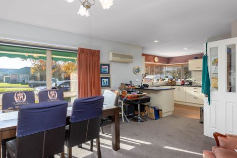 Photo of property in 16 Sutton Place, Dallington, Christchurch, 8061