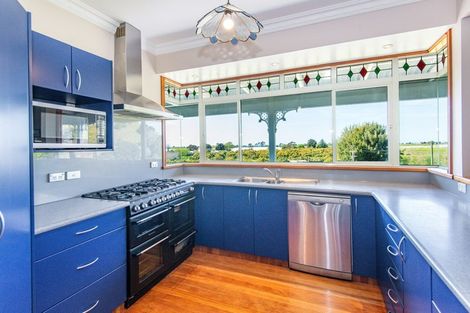 Photo of property in 801 Main North Road, Bay View, Napier, 4182