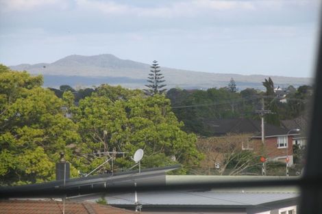 Photo of property in 75b Target Road, Totara Vale, Auckland, 0629