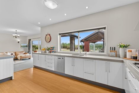 Photo of property in 3 Whitcombe Place, Darfield, 7571