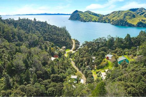 Photo of property in 18 Adlor Hill Road, Port Charles, Coromandel, 3584