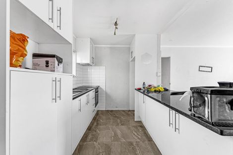 Photo of property in 2/6 Trounson Avenue, Clendon Park, Auckland, 2103