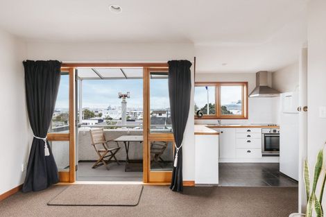 Photo of property in 44 Oceanview Road, Mount Maunganui, 3116