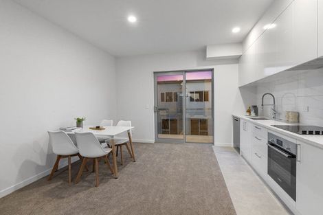 Photo of property in 4/1 Matuhi Rise, Henderson, Auckland, 0612