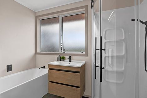 Photo of property in 12a Julian Place, Westown, New Plymouth, 4310