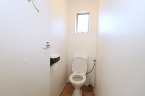 Photo of property in 1/48 Mirrabooka Avenue, Botany Downs, Auckland, 2010