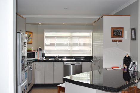 Photo of property in 35d William Wong Place, Carterton, 5713
