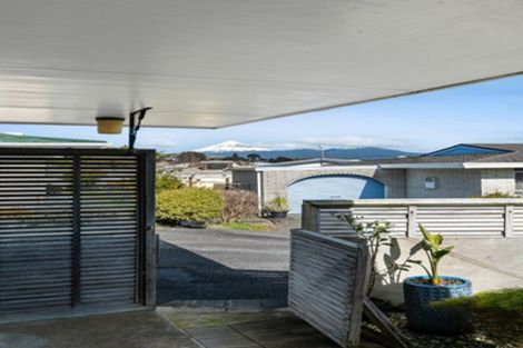 Photo of property in 3a Rossiter Crescent, Lynmouth, New Plymouth, 4310