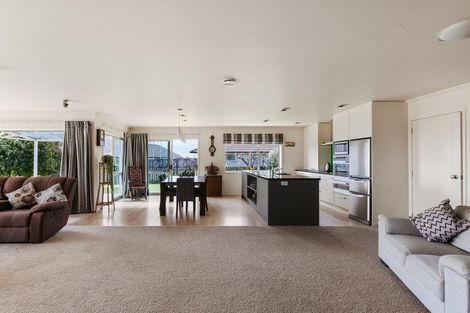Photo of property in 9 Parkland Rise, Omokoroa, 3114