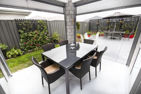 Photo of property in 50 Eriksen Road, Te Awa, Napier, 4110