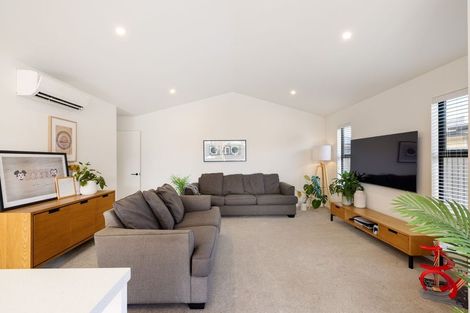Photo of property in 32 Mckerrow Street, Marshland, Christchurch, 8083