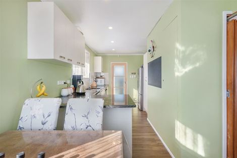 Photo of property in 99 Cargill Street, Papakura, 2110