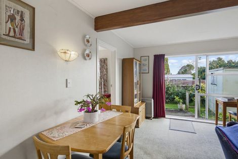 Photo of property in 4 Carlisle Street, Levin, 5510