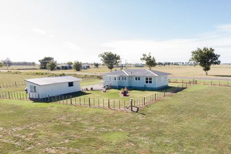 Photo of property in 851 State Highway 25, Waitakaruru, Thames, 3576