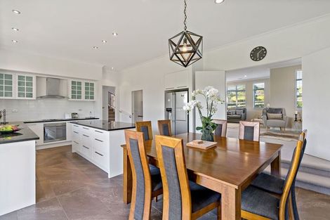 Photo of property in 16 Michael Bosher Way, Flat Bush, Auckland, 2019