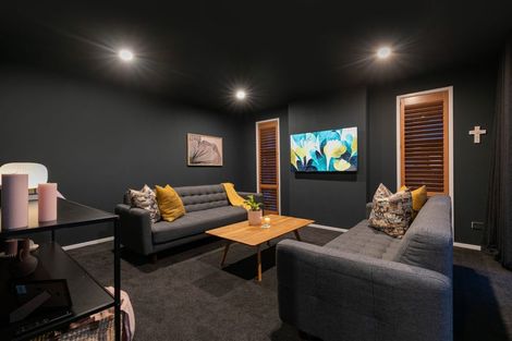 Photo of property in 4a Roland Road, Greenhithe, Auckland, 0632