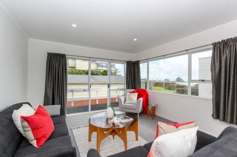 Photo of property in 8b Whiteley Street, Moturoa, New Plymouth, 4310