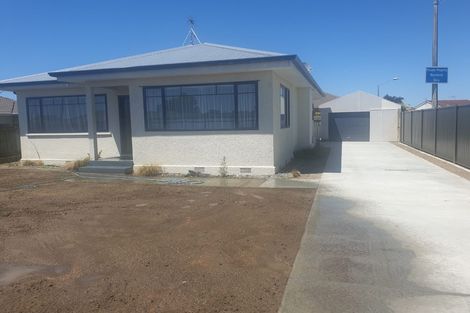 Photo of property in 15 Meeanee Road, Taradale, Napier, 4112