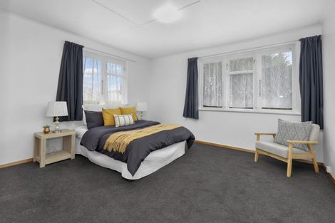 Photo of property in 9 Hampshire Street, Cannons Creek, Porirua, 5024