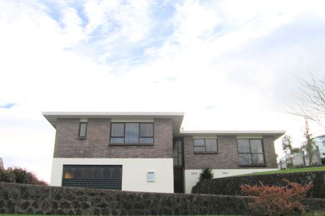 Photo of property in 180 Otumoetai Road, Brookfield, Tauranga, 3110